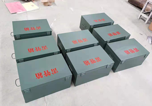 海南炸药箱和雷管箱一般是怎么存放的？